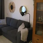 Cozy 2 Bedroom Apartment With Swimming Pool T53
