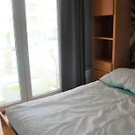 Cozy 2 Bedroom Apartment With Swimming Pool T53